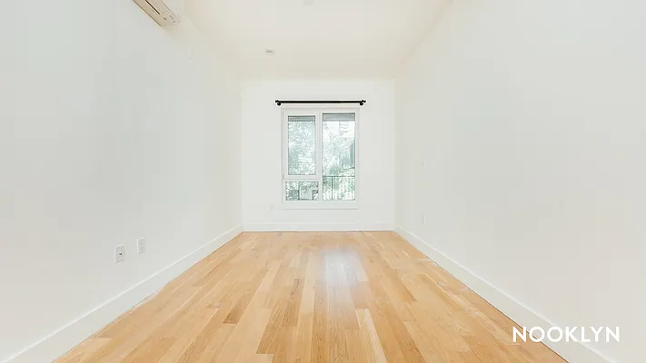 Rented by Nooklyn NYC LLC | media 12