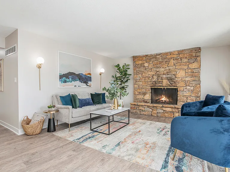 Kenilworth Apartments — Photo 46