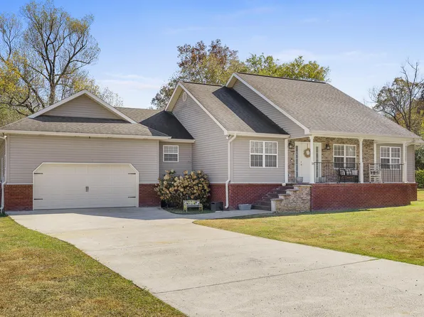 18 Pamela Ln, Trenton, GA 30752