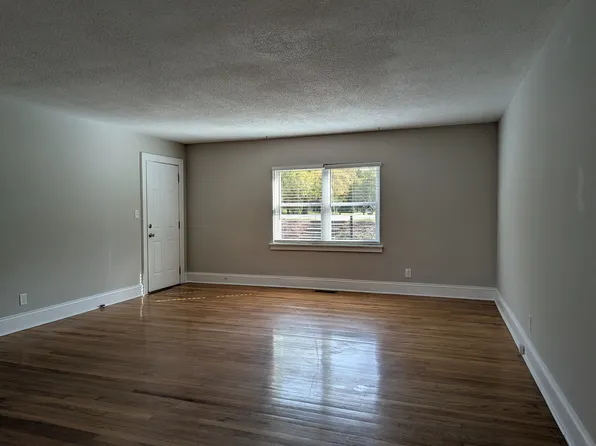 406 Mahaley Ave APT 1, Salisbury, NC 28144