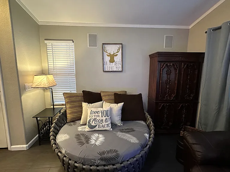 2058 S Voyager Dr — Photo 13