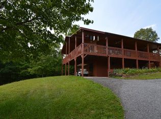 21 Deerbrook Dr, Hayesville, NC 28904