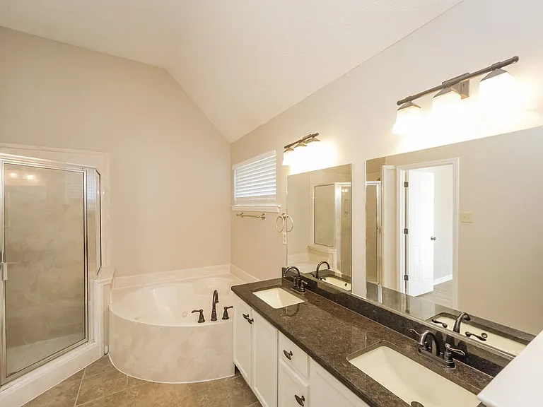 7203 Fox Creek Dr — Photo 11