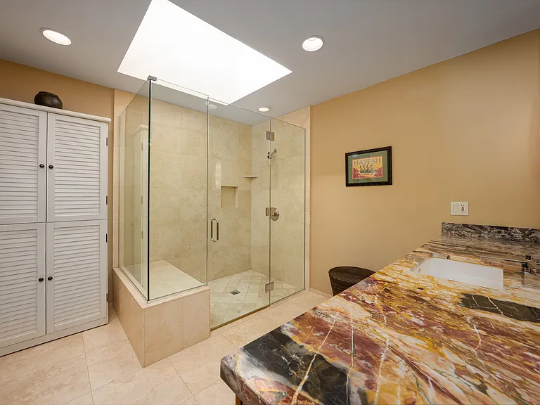 52 Princeton Dr — Photo 28
