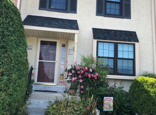 342 Scola Rd, Brookhaven, PA 19015