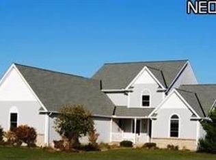 18311 Mennell Rd, Grafton, OH 44044