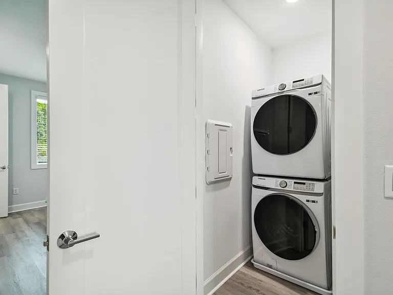 1520 N Pierce St #4 — Photo 38