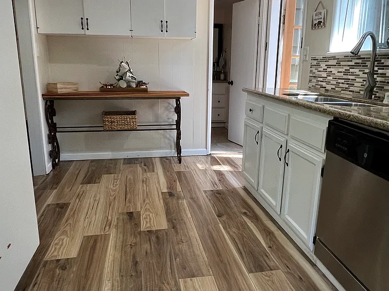 689 Knoll Dr — Photo 22