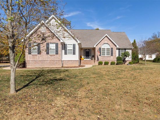 1135 Spring Brook Park Farmington Mo 63640 Zillow