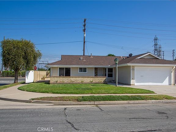 3rd image of 19132 Bikini Ln