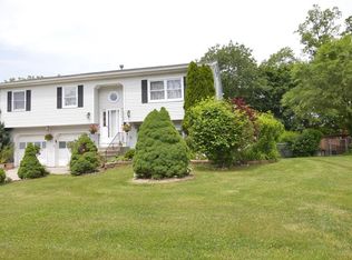 7 Beers Dr, Middletown, NY 10940