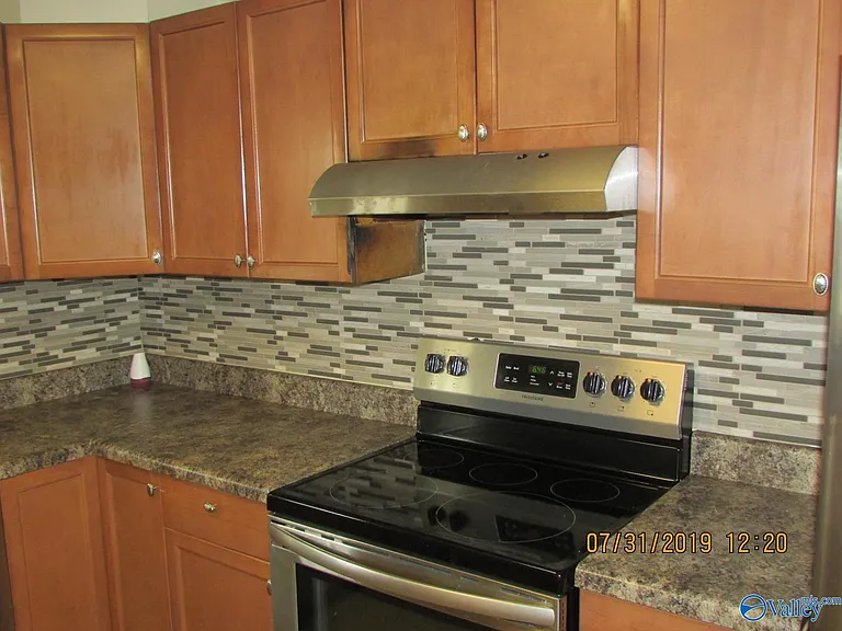 1501 McKinley Ave NE — Photo 6