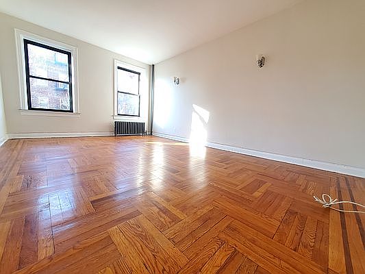 1st image of 4141 46th St APT 4A