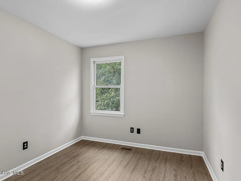L48 Port West Ct #4D — Photo 27