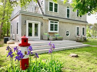 27 Circuit Ave, Hyannis, MA 02601