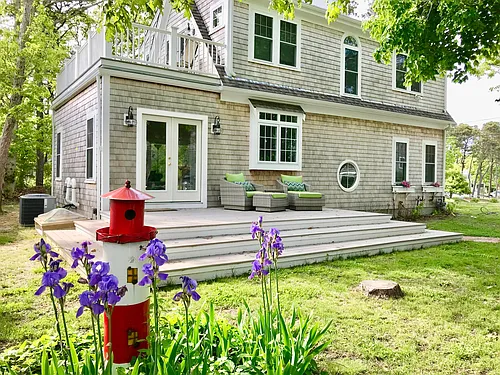 27 Circuit Ave Photo 1