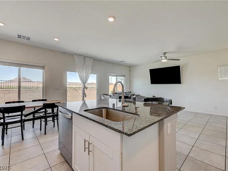 386 Larksong Ave — Photo 16