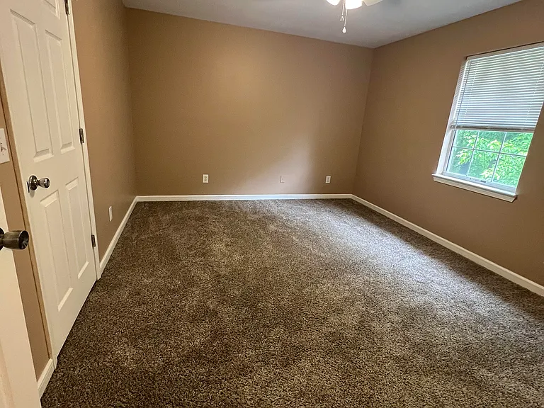 200 England Dr #1 — Photo 6