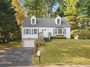 1305 Chestnut Dr, Christiansburg, VA 24073