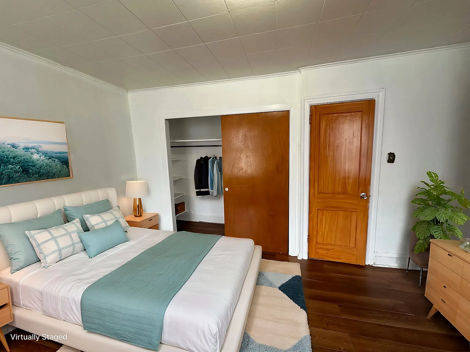 2 bed, $1,300 — Photo 4