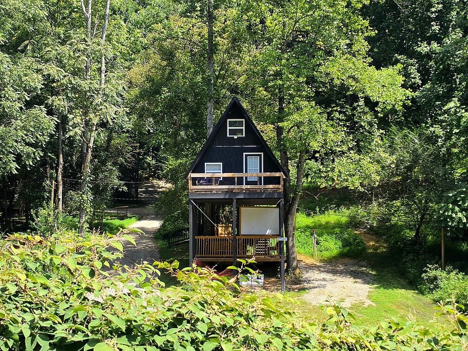 1st image of 290 Spyglass Dr