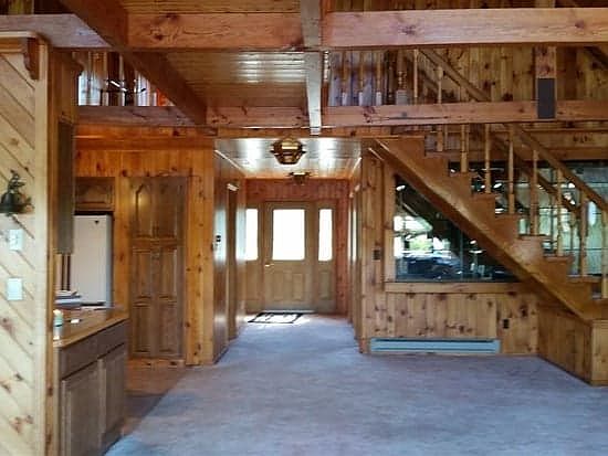 looking toward front of hous