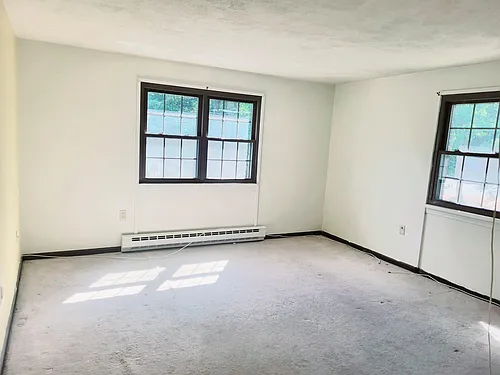 52 Swanson Ct Photo 1
