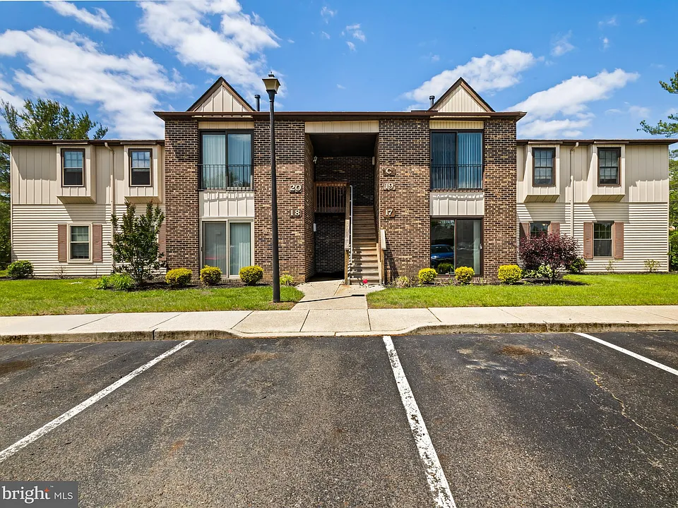 17 Chelsea Ct