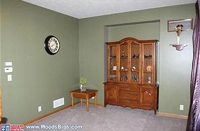 3rd image of 104 Allison Ave