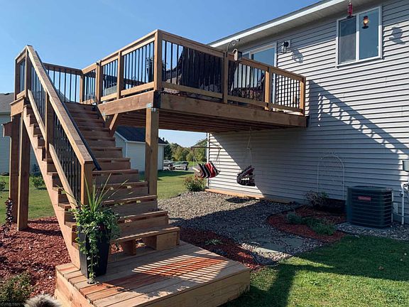 3rd image of 14672 Green Briar Dr