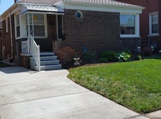 355 Highland St, Wyandotte, MI 48192