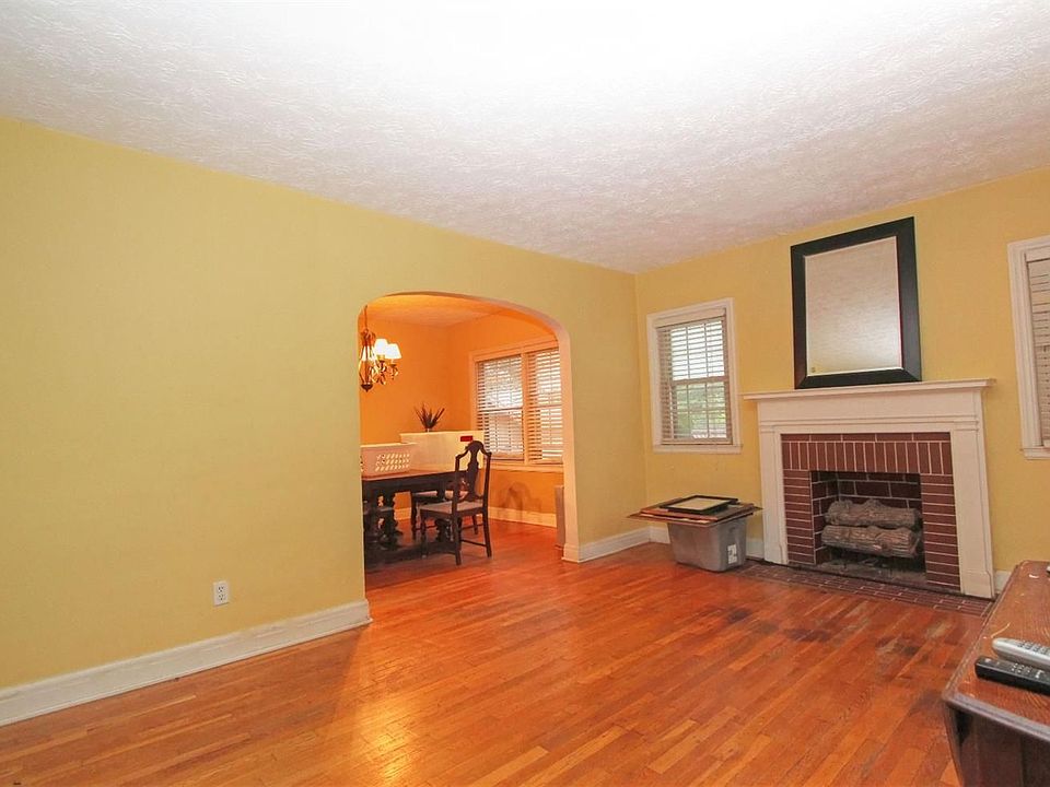 2nd image of 447 Henry Clay Blvd