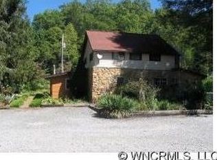 261 Balsam Ridge Rd, Balsam Grove, NC 28708