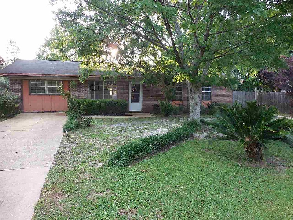 1st image of 4715 Cyril Dr