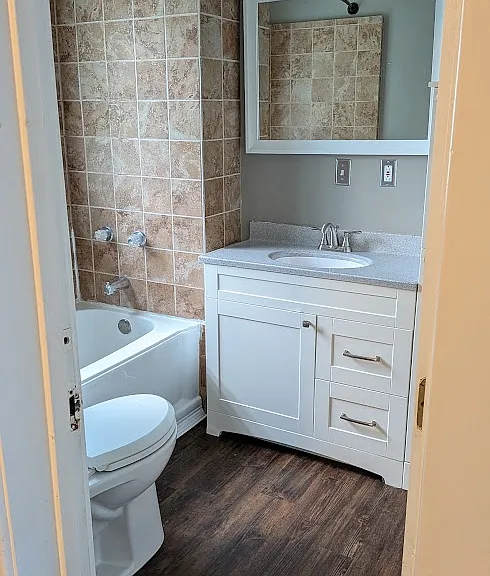 4859 Burt St — Photo 12