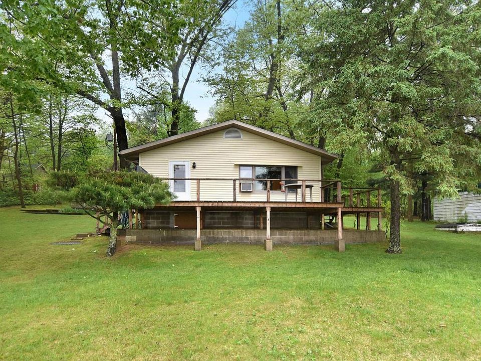1st image of 52763 Bay Dr