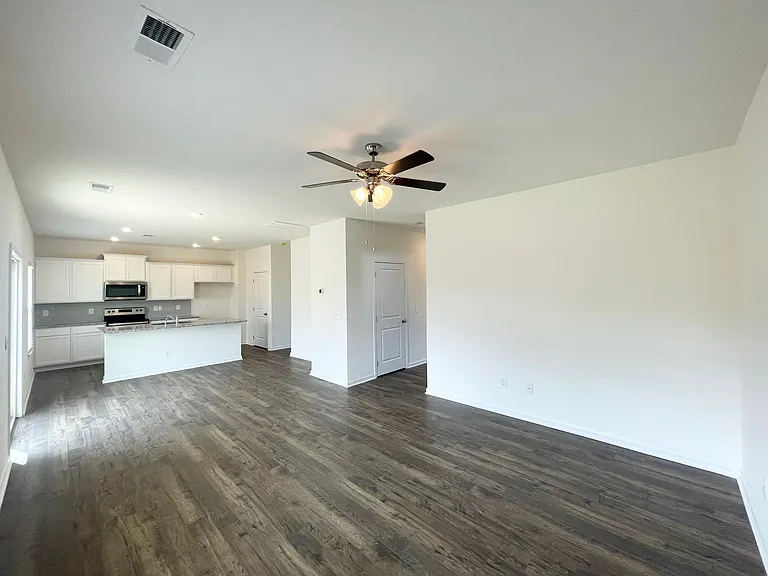 143 Paisley Reece Ln — Photo 3