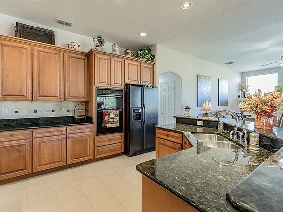4th image of 36815 Reserve Dr