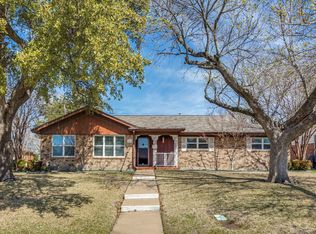 6025 Wrigley Way, Fort Worth, TX 76133