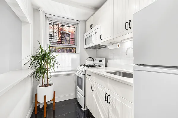 Rented by Corcoran | media 5