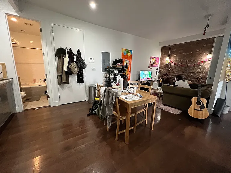 202 Starr St #2F — Photo 19