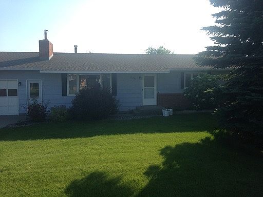 2nd image of 226 Lake Dr