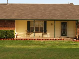 1715 County Road 1210, Tuttle, OK 73089