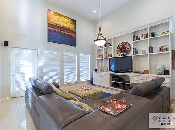 4th image of 8355 Baker Ln