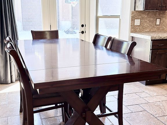 4th image of 301 W Birch Dr #1