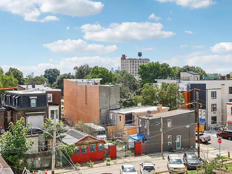 2225 N Waterloo St — Photo 33