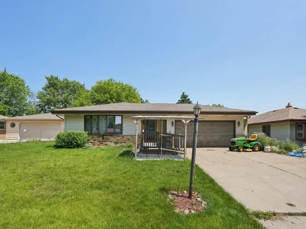 4442 South 49th STREET, Greenfield, WI 53220