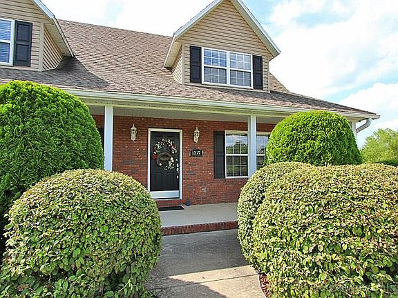 3rd image of 1237 Lakewood Dr