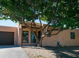 3320 Camino Cielo Vis, Santa Fe, NM 87507
