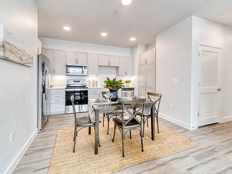 1890 Thea Ave — Photo 6